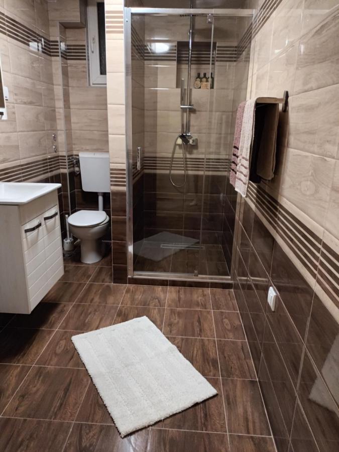 Apartman Marina Sajmiste Exterior foto